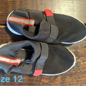 Cat & Jack Black Water Shoes with Red Accents